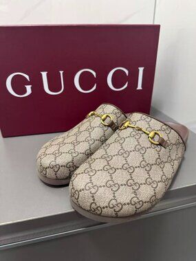 Gucci Womne's Brown Sandal